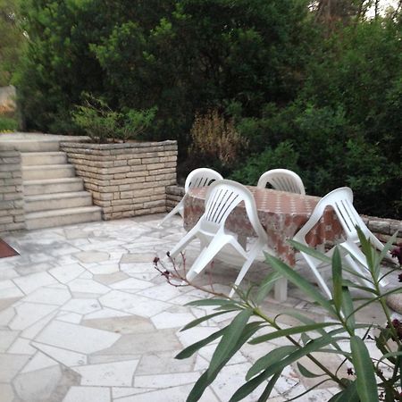 Guest House Alek Vrboska Δωμάτιο φωτογραφία