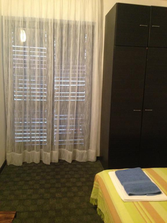 Guest House Alek Vrboska Δωμάτιο φωτογραφία