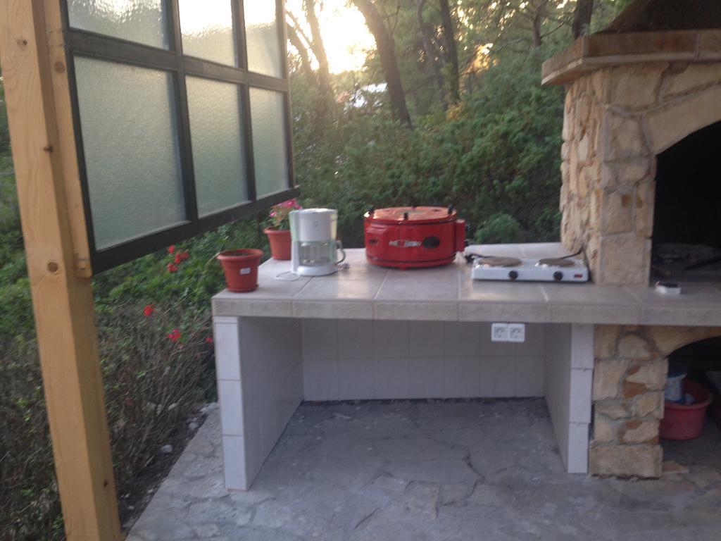 Guest House Alek Vrboska Εξωτερικό φωτογραφία